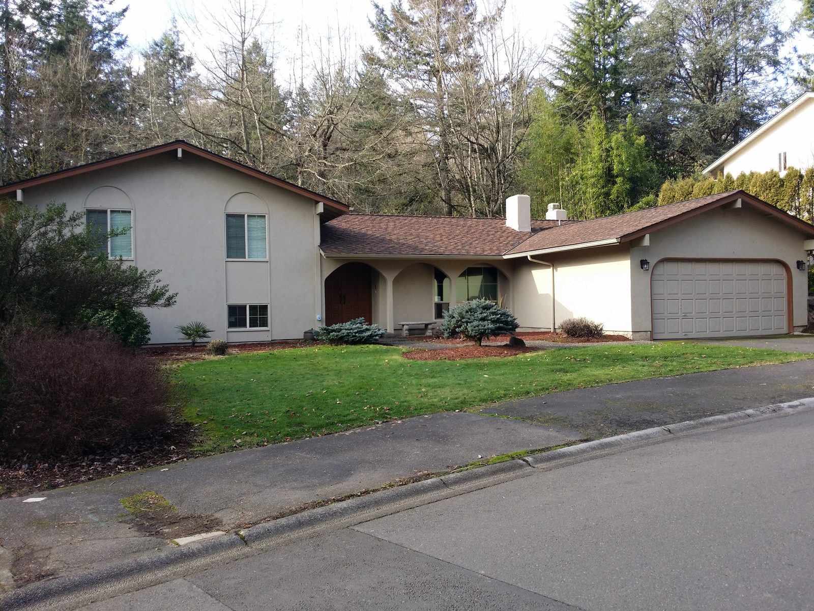 Completed exterior house painting project in Waldorf